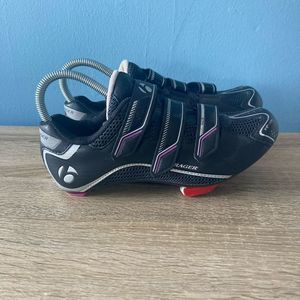 New womens Bontrager cycling shoes size 7.5